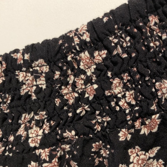 Zenobia black floral off shoulders top 3/4 sleeve w tie flowing bohemian top 1XL - Picture 6 of 8